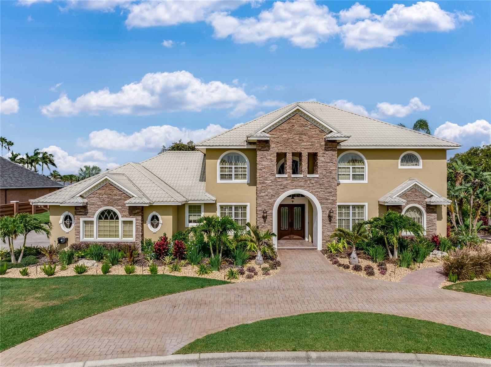 RENAISSANCE - Residential