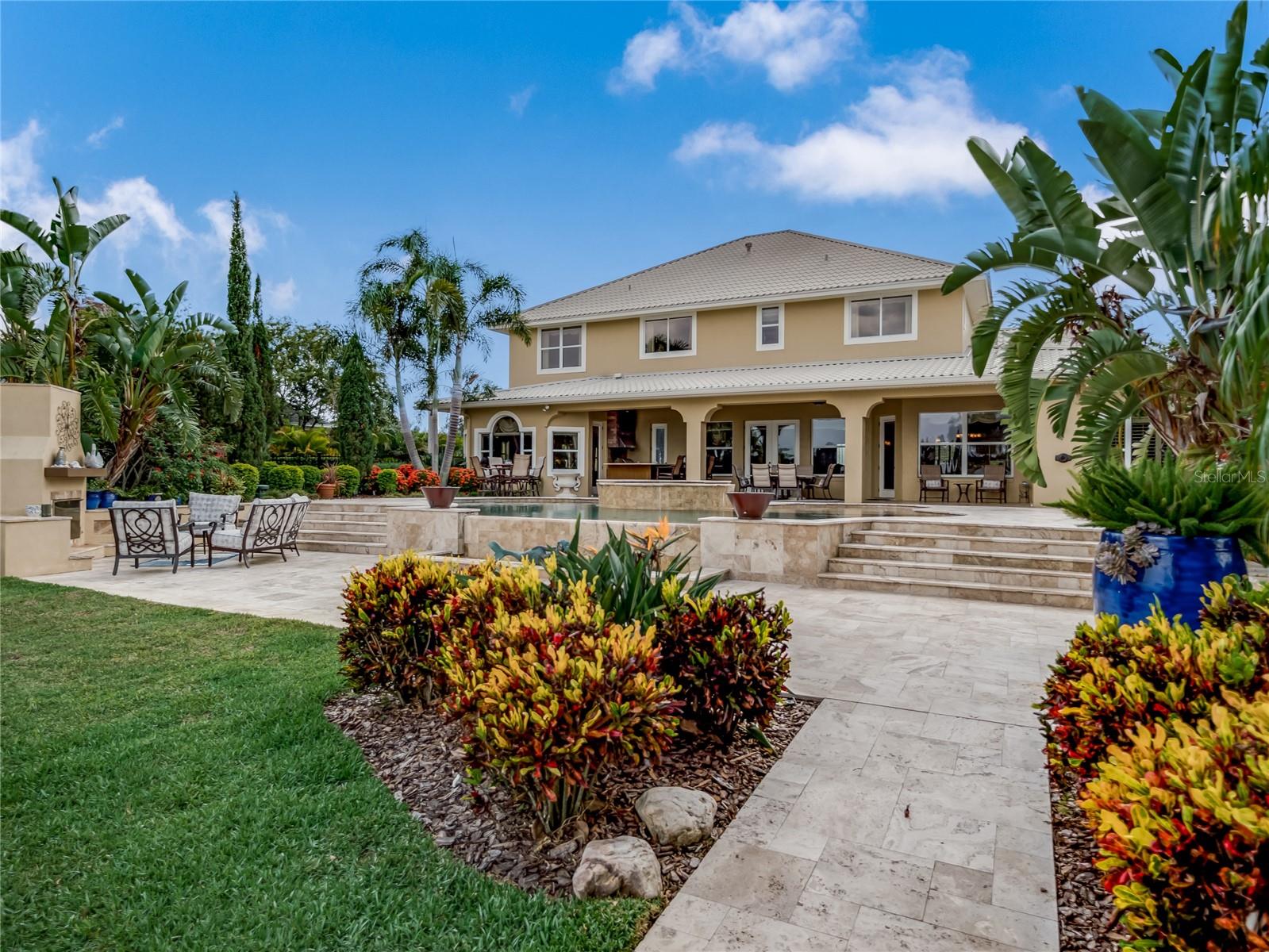 RENAISSANCE - Residential