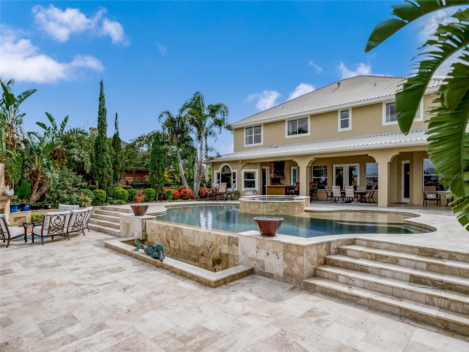 RENAISSANCE - Residential