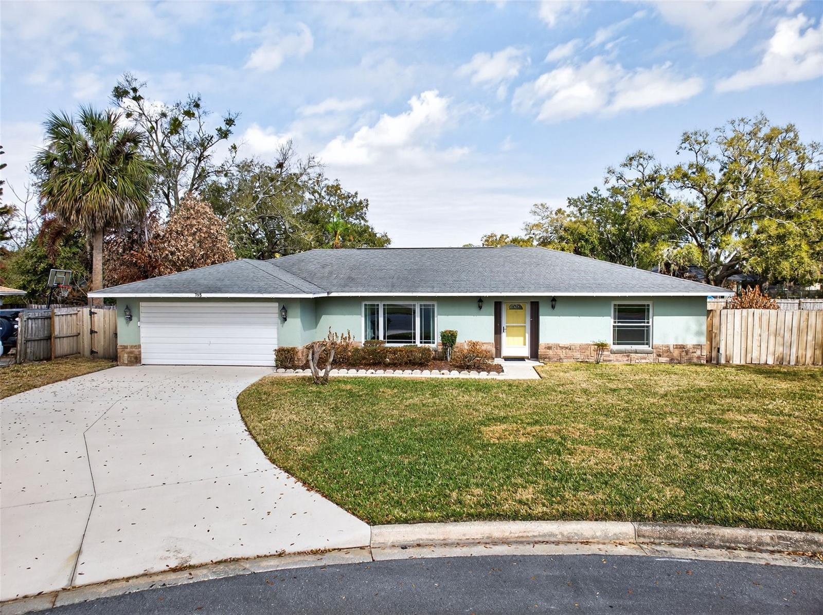 VALENCIA SHORES - Residential