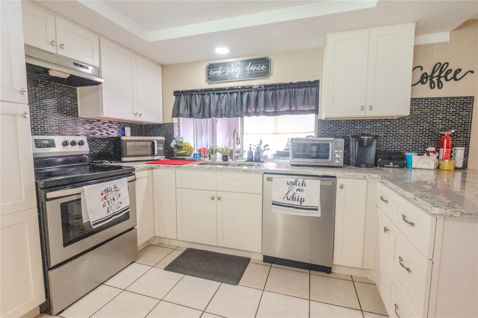 BEACON SQUARE - Residential