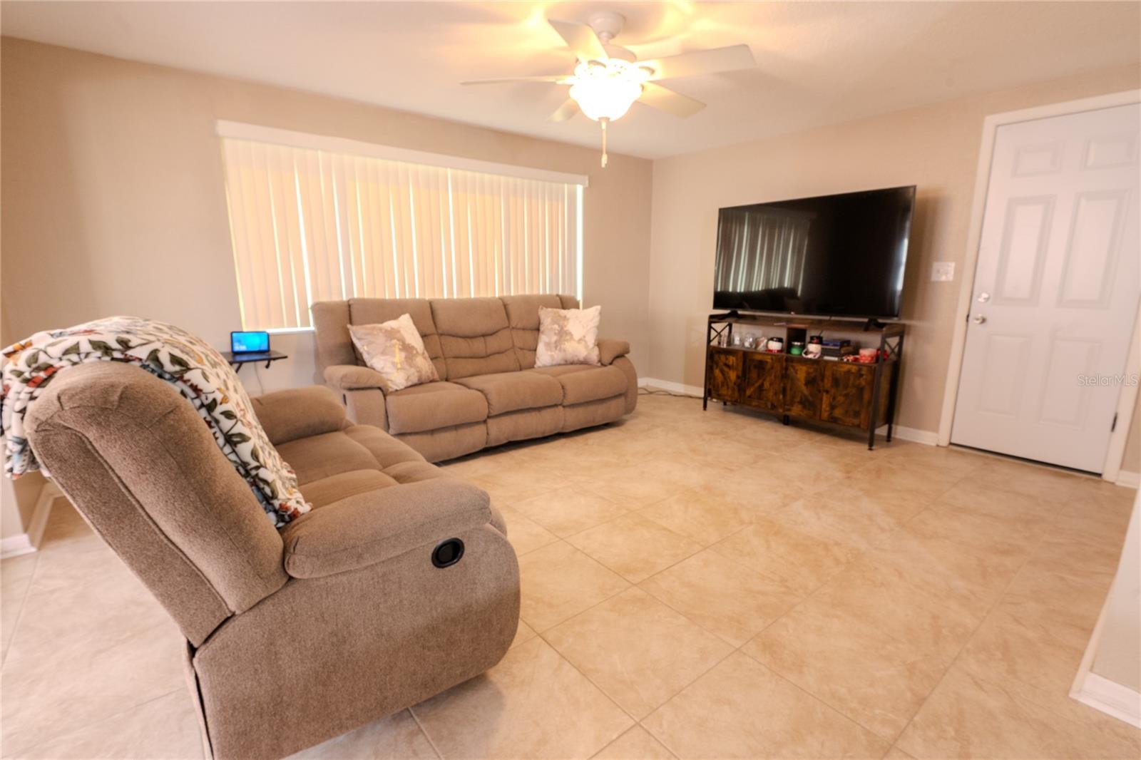 BEACON SQUARE - Residential