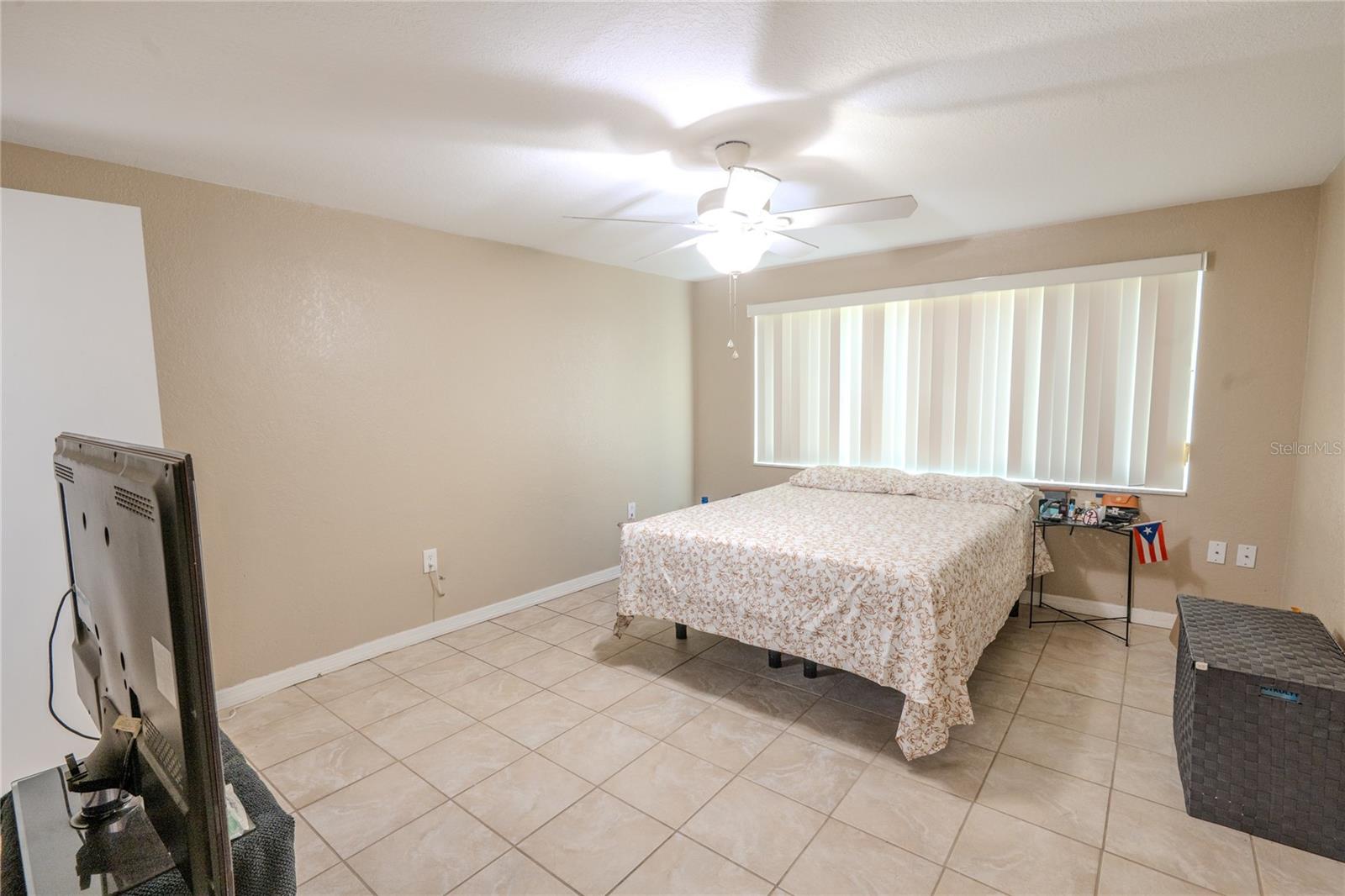 BEACON SQUARE - Residential