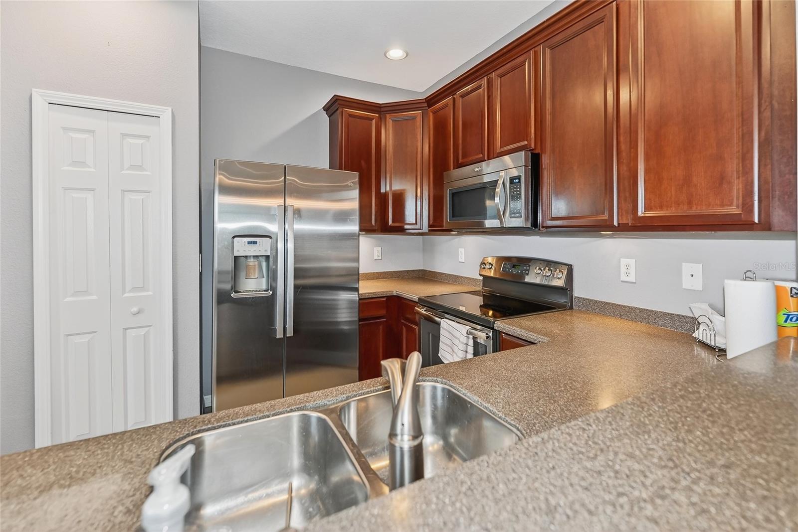 PARKRIDGE PH 33 & 19 - Residential Lease