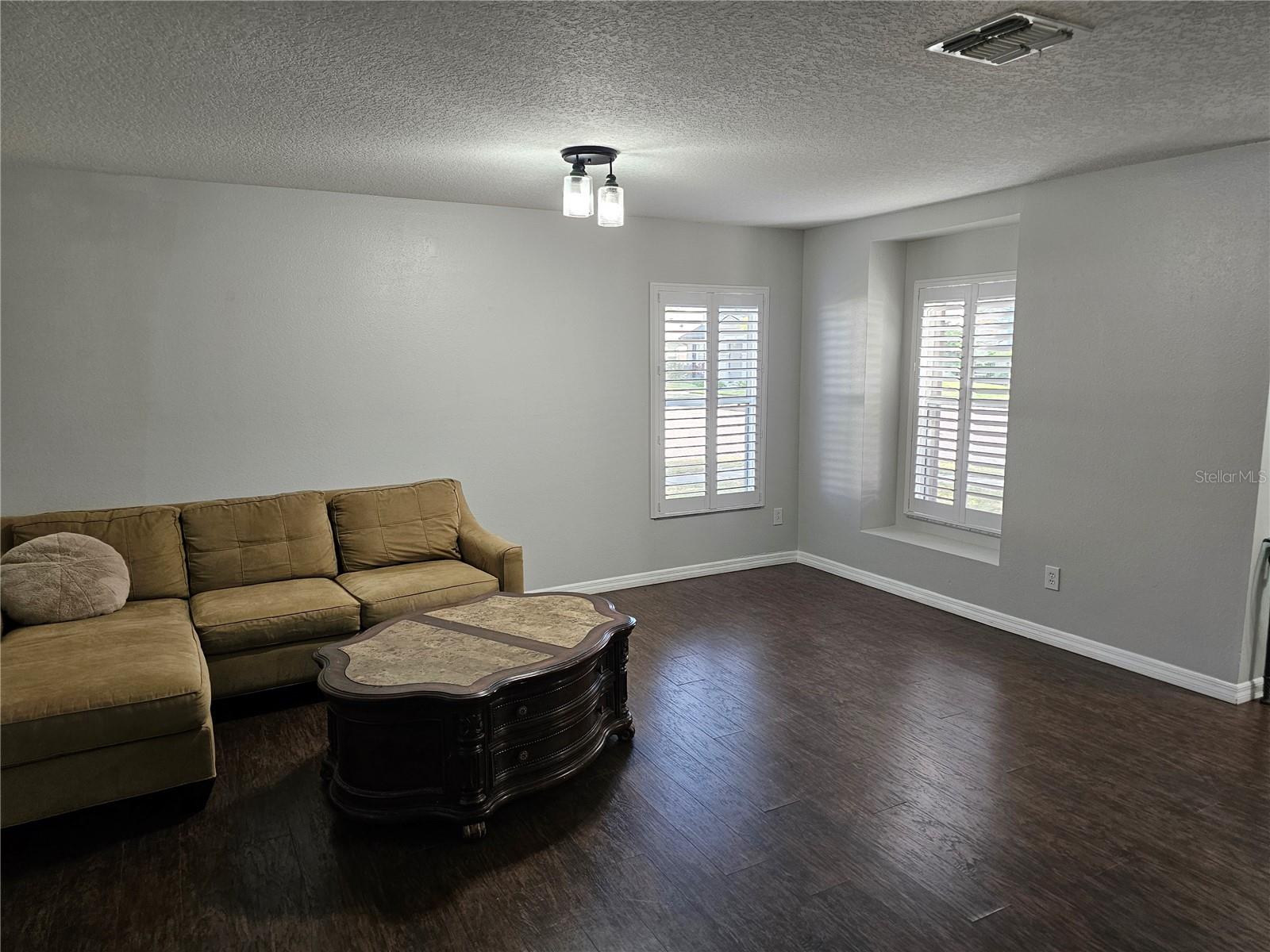 AVALON PARK VILLAGE 06 - Residential