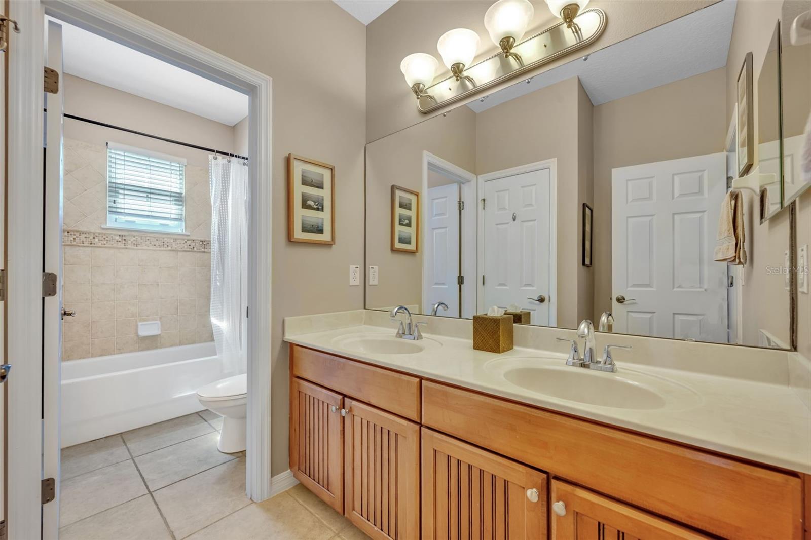 BALDWIN PARK - Residential