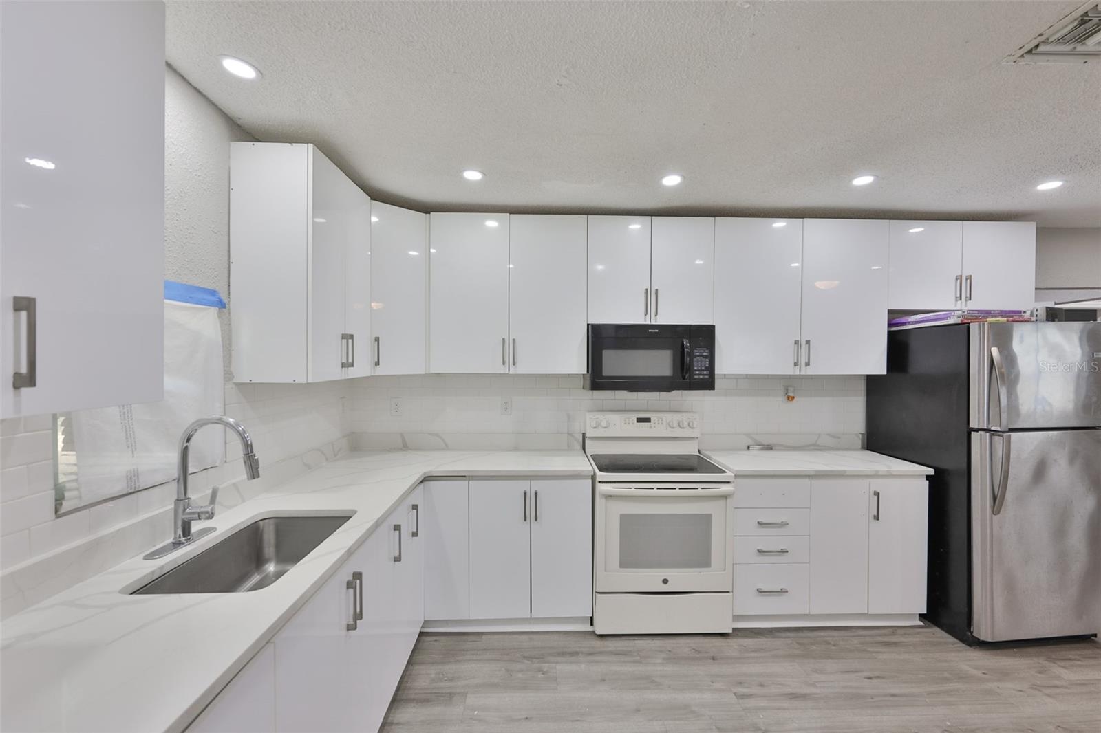 COURTLAND SUB REV - Residential