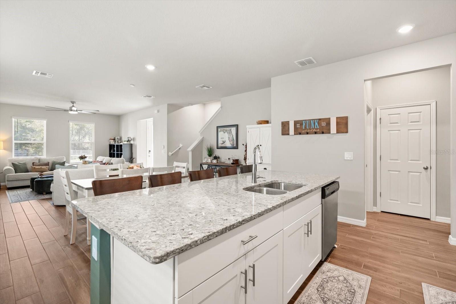 SILVER SPRINGS - Residential