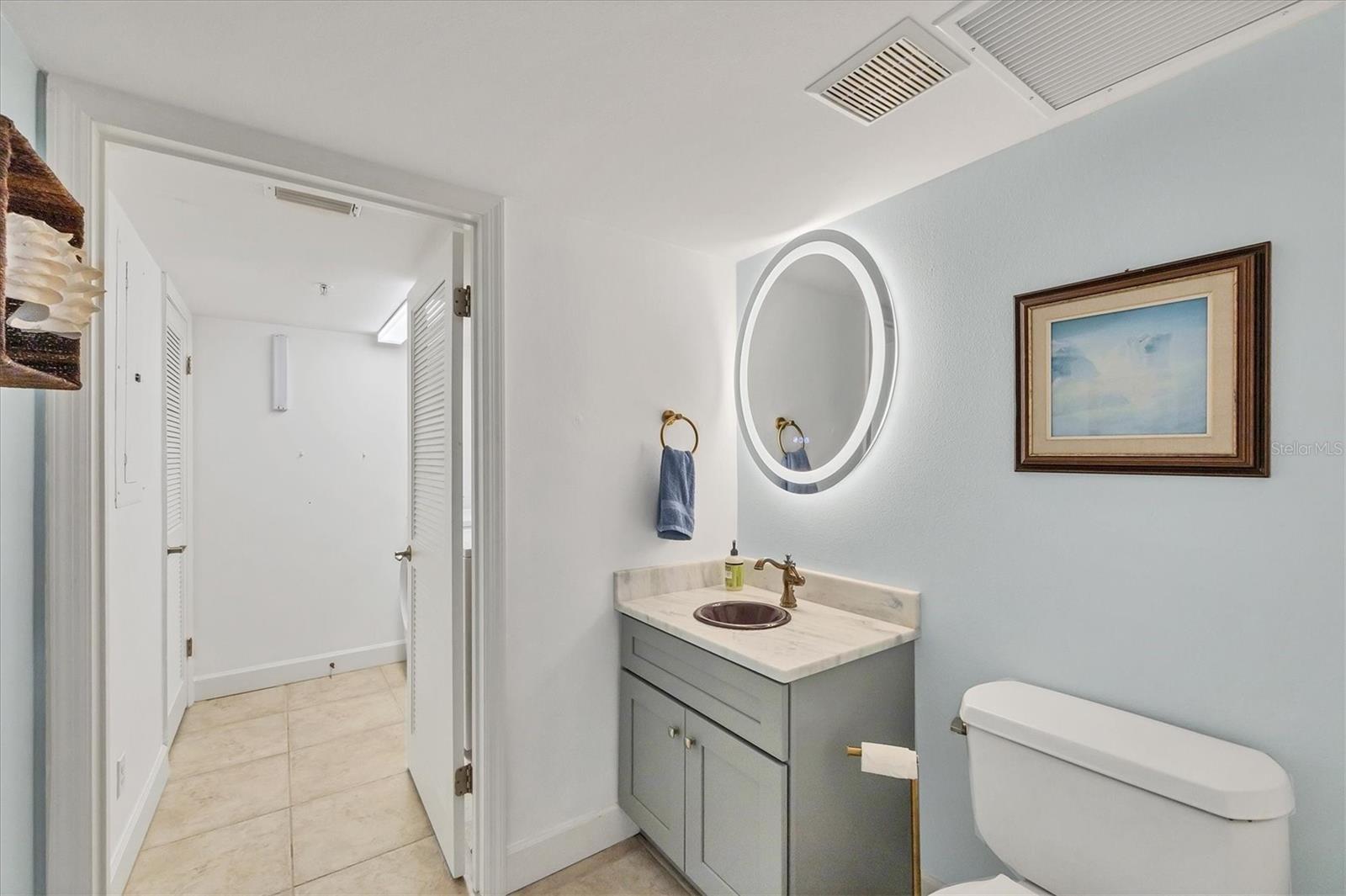 ISLAND SHORES - Residential