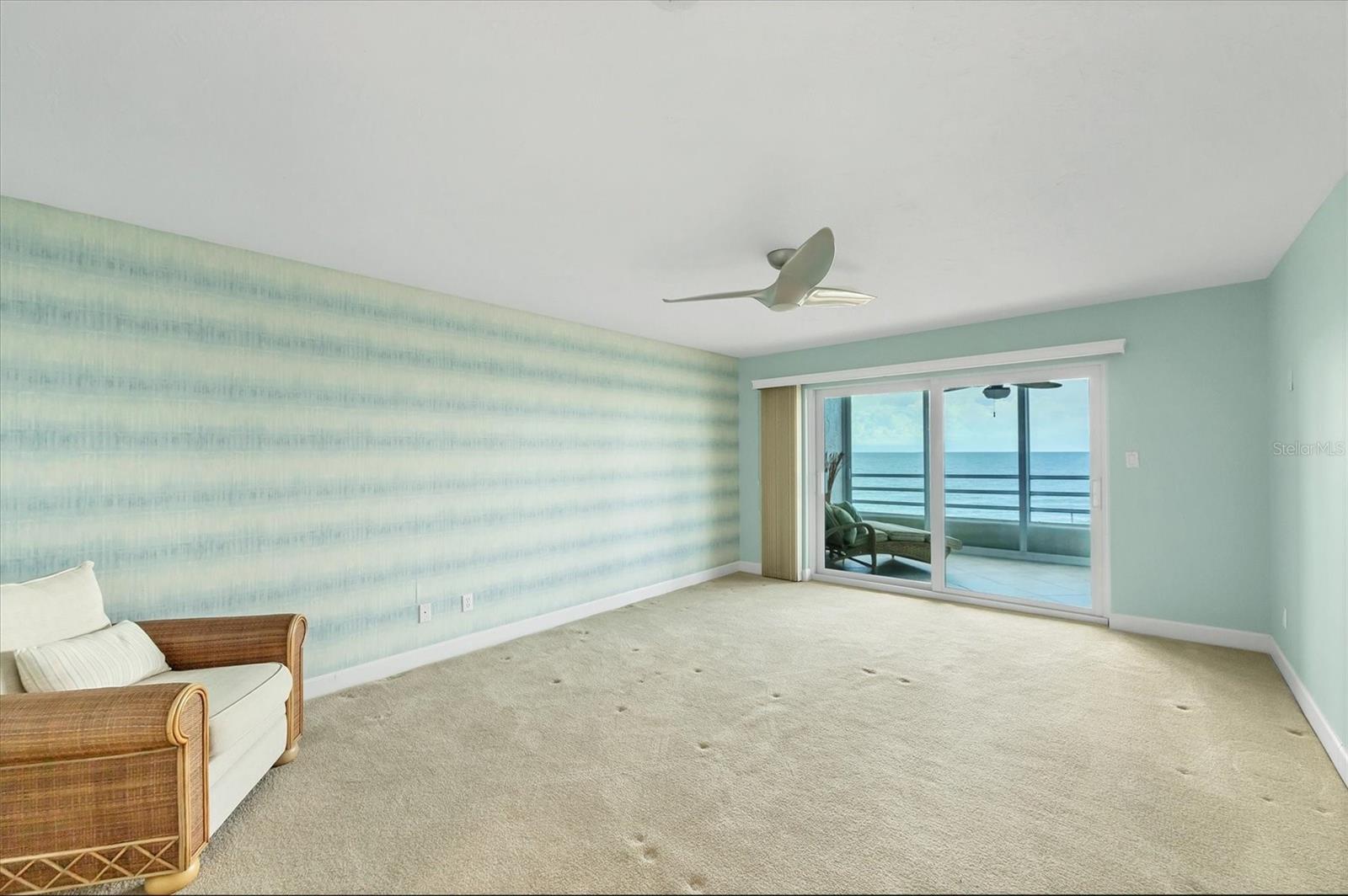 ISLAND SHORES - Residential