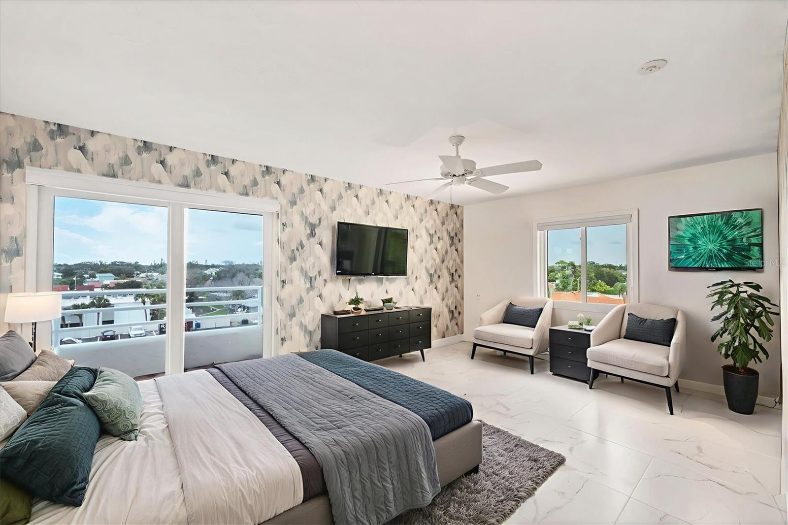 ISLAND SHORES - Residential