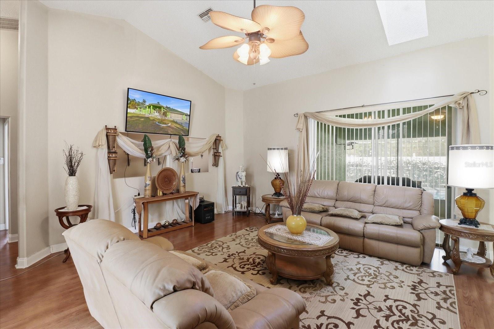 MARION OAKS UN 10 - Residential