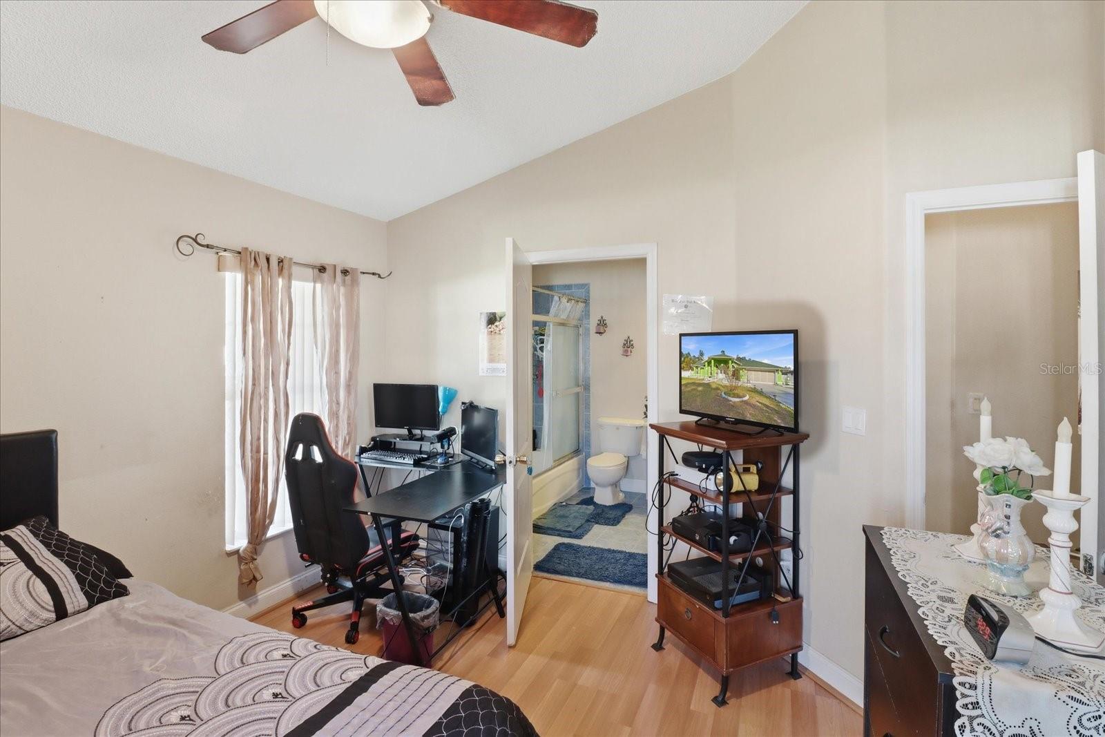 MARION OAKS UN 10 - Residential