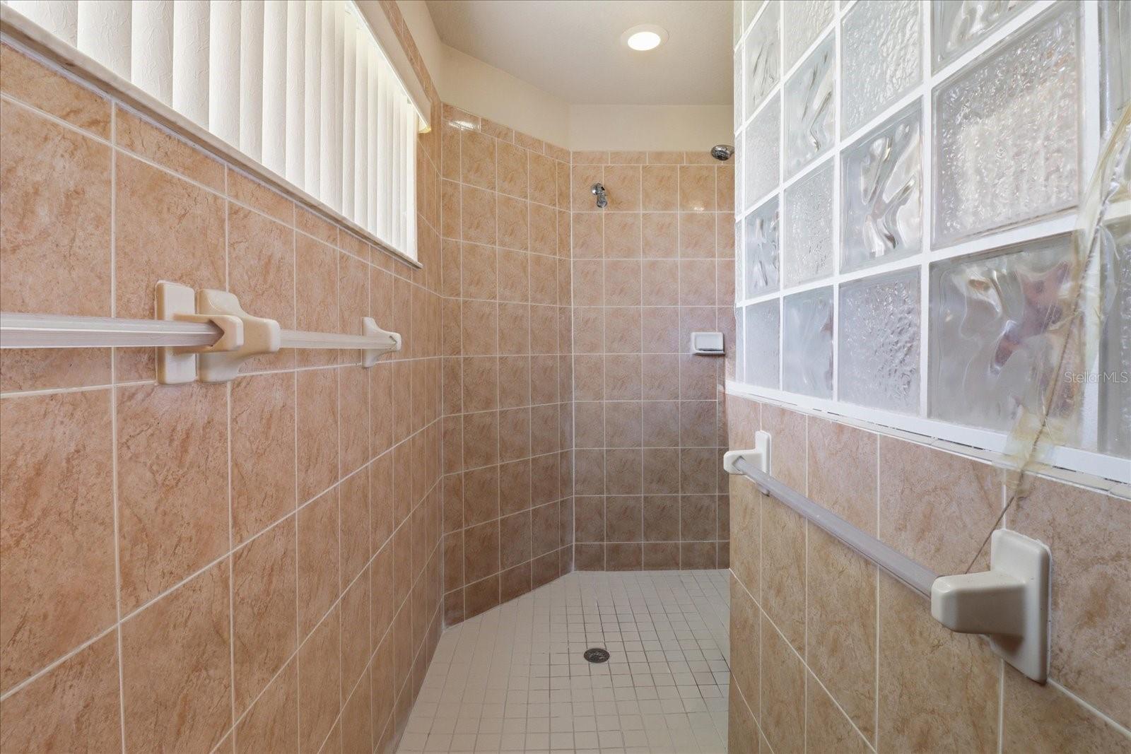 MARION OAKS UN 10 - Residential