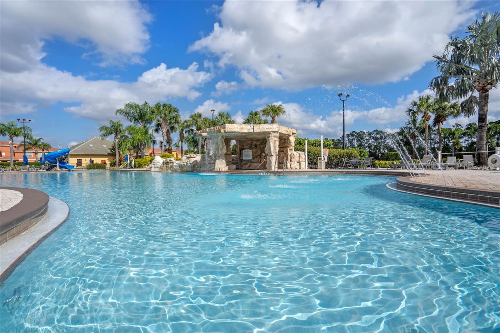 PARADISE PALMS RESORT - Residential