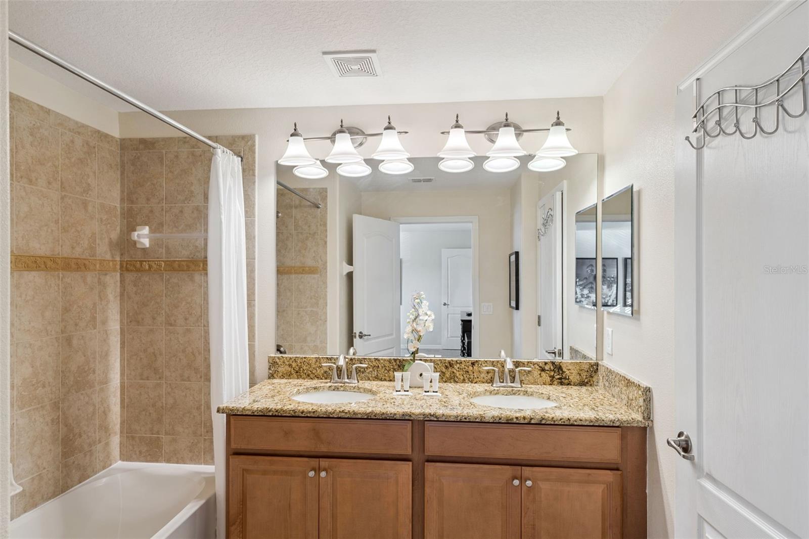 PARADISE PALMS RESORT - Residential