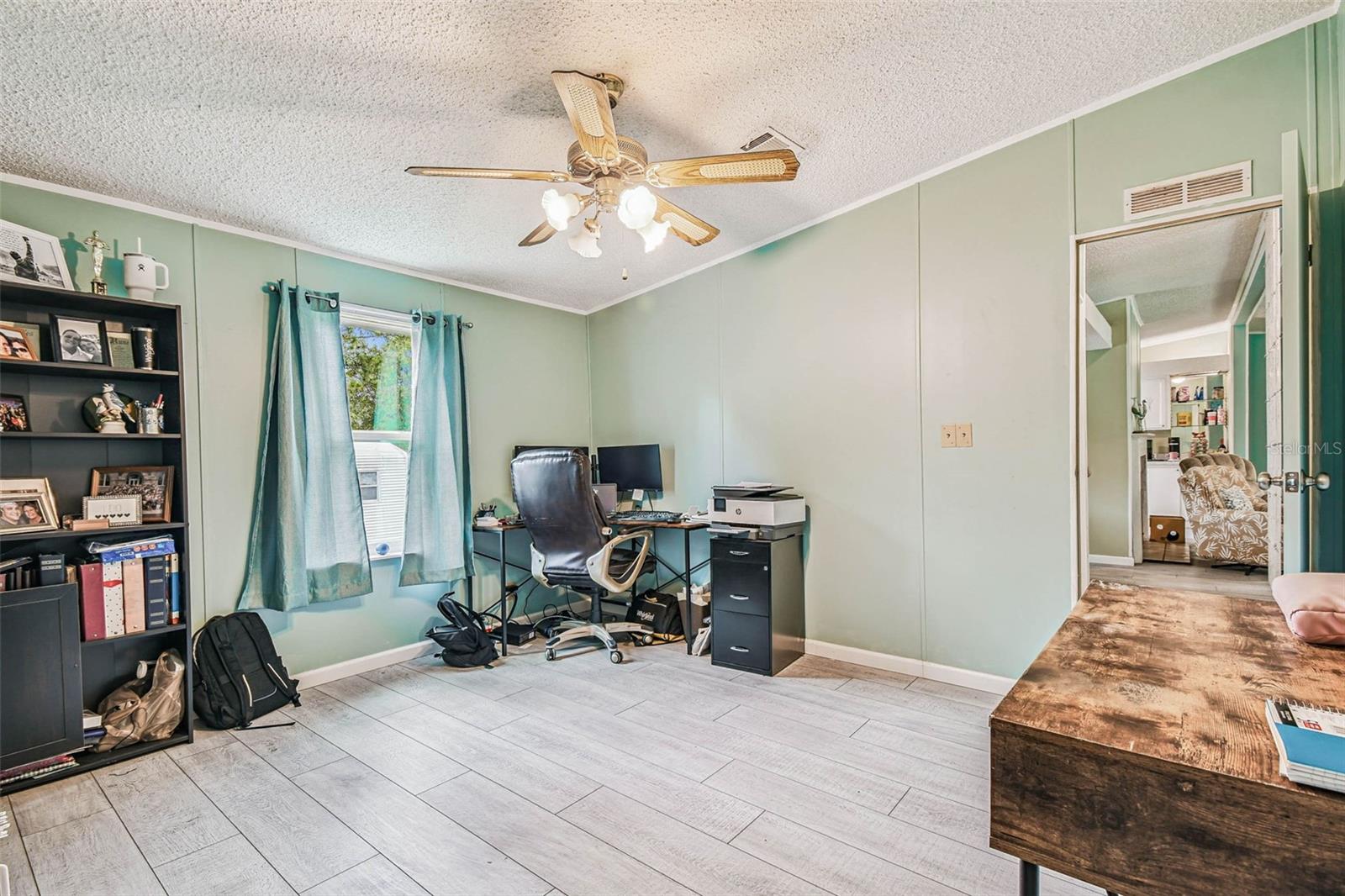 LIV ACRES UNREC SUB - Residential