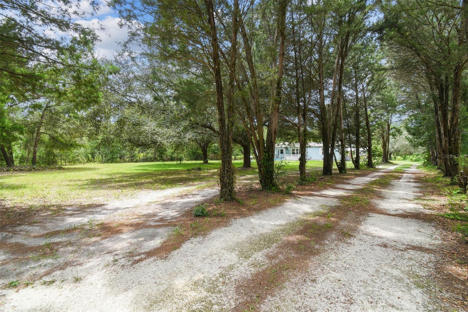 LIV ACRES UNREC SUB - Residential