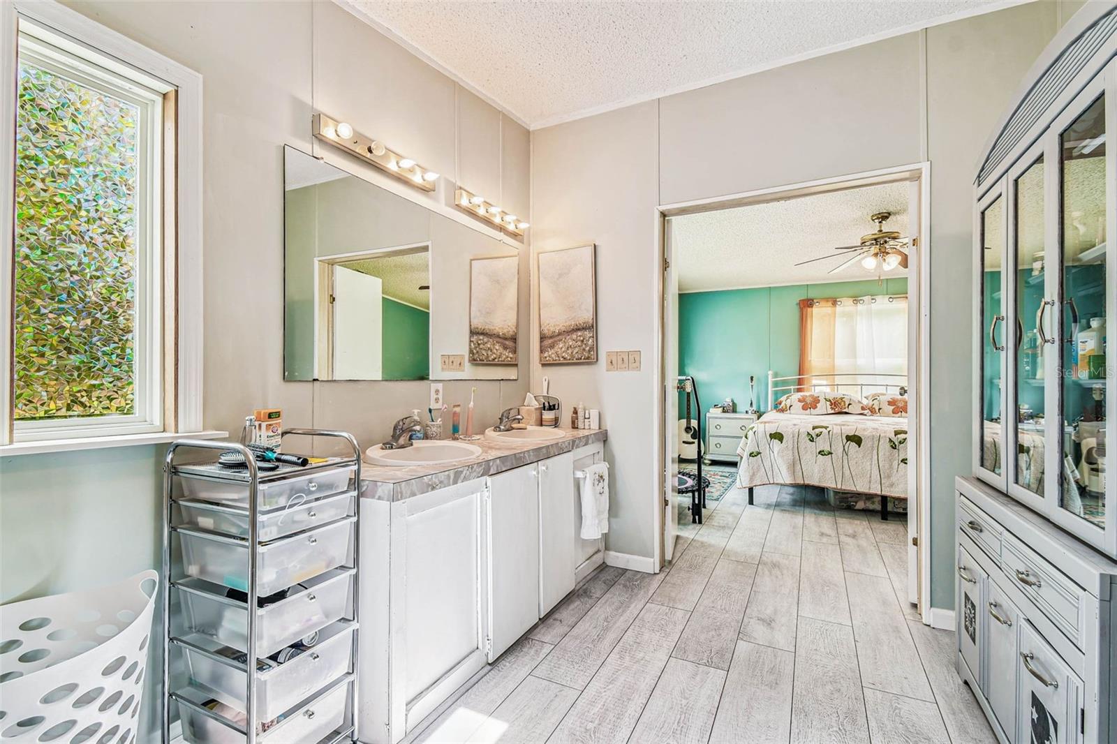 LIV ACRES UNREC SUB - Residential