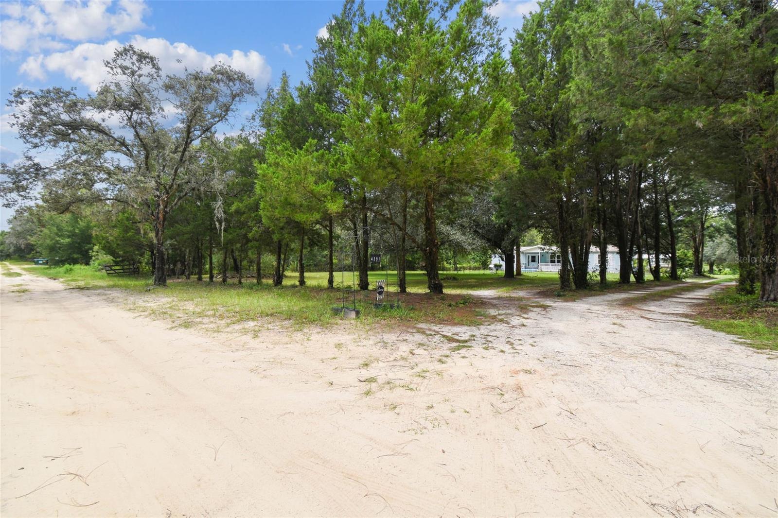 LIV ACRES UNREC SUB - Residential