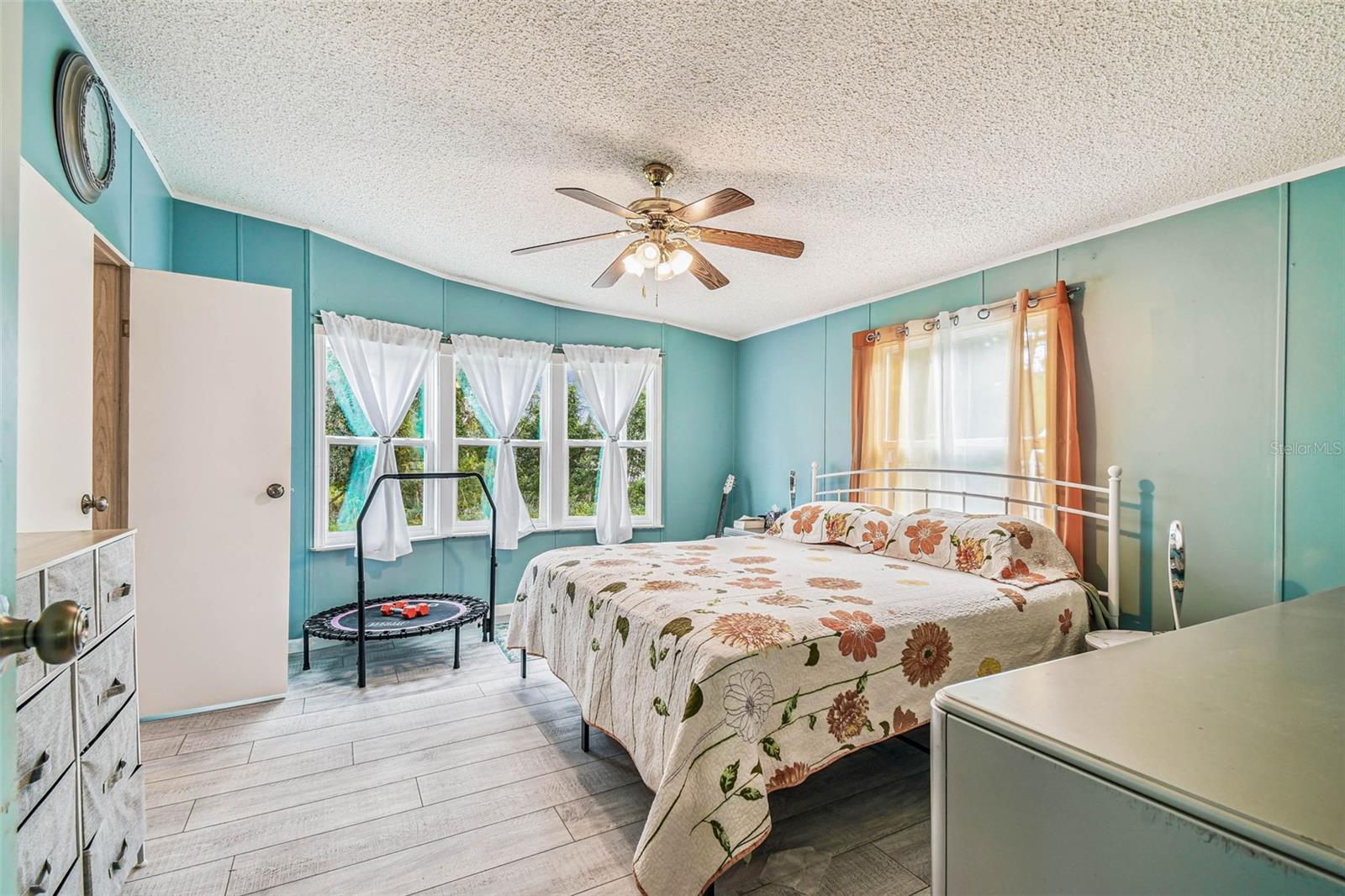 LIV ACRES UNREC SUB - Residential