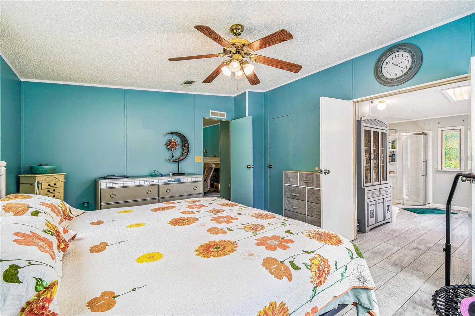 LIV ACRES UNREC SUB - Residential