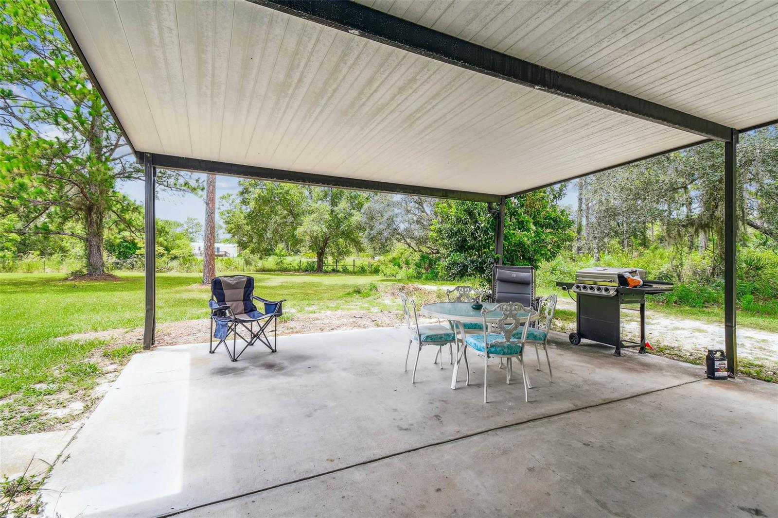 LIV ACRES UNREC SUB - Residential