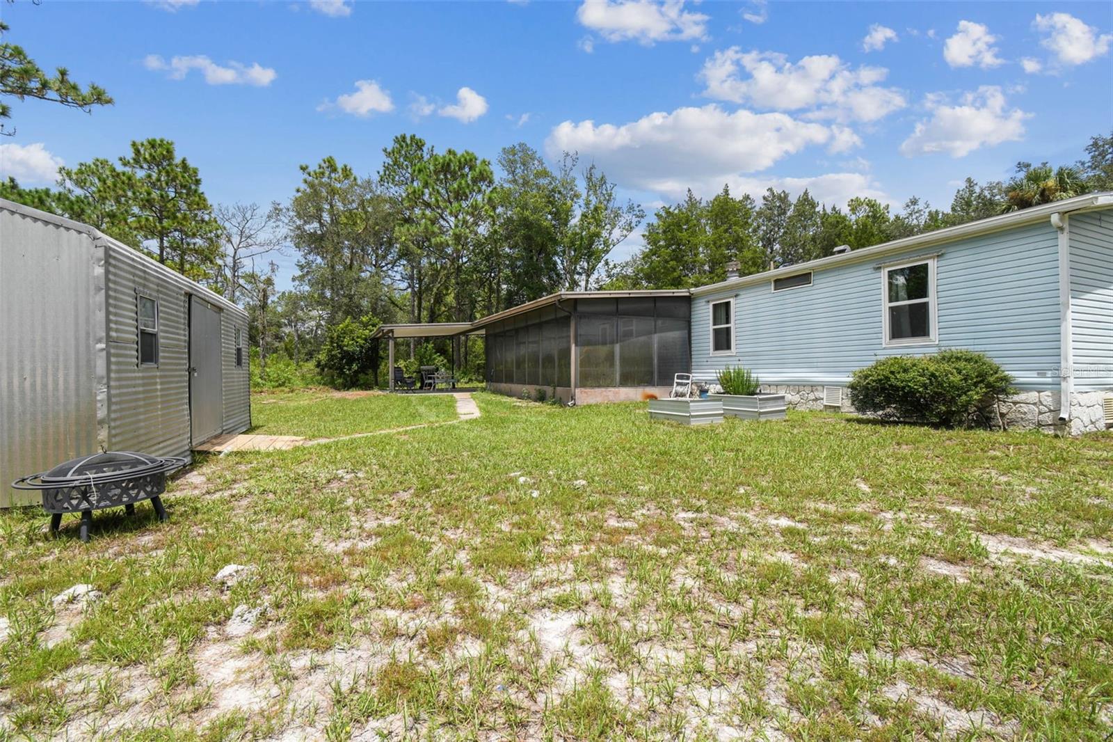 LIV ACRES UNREC SUB - Residential