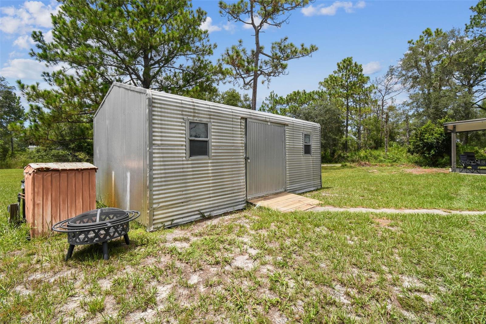 LIV ACRES UNREC SUB - Residential