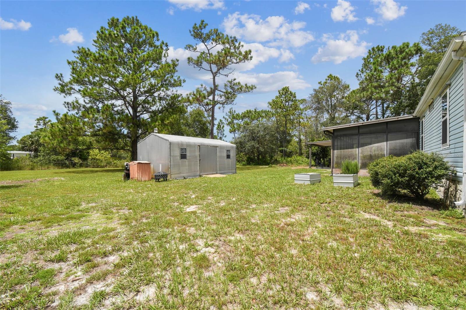 LIV ACRES UNREC SUB - Residential