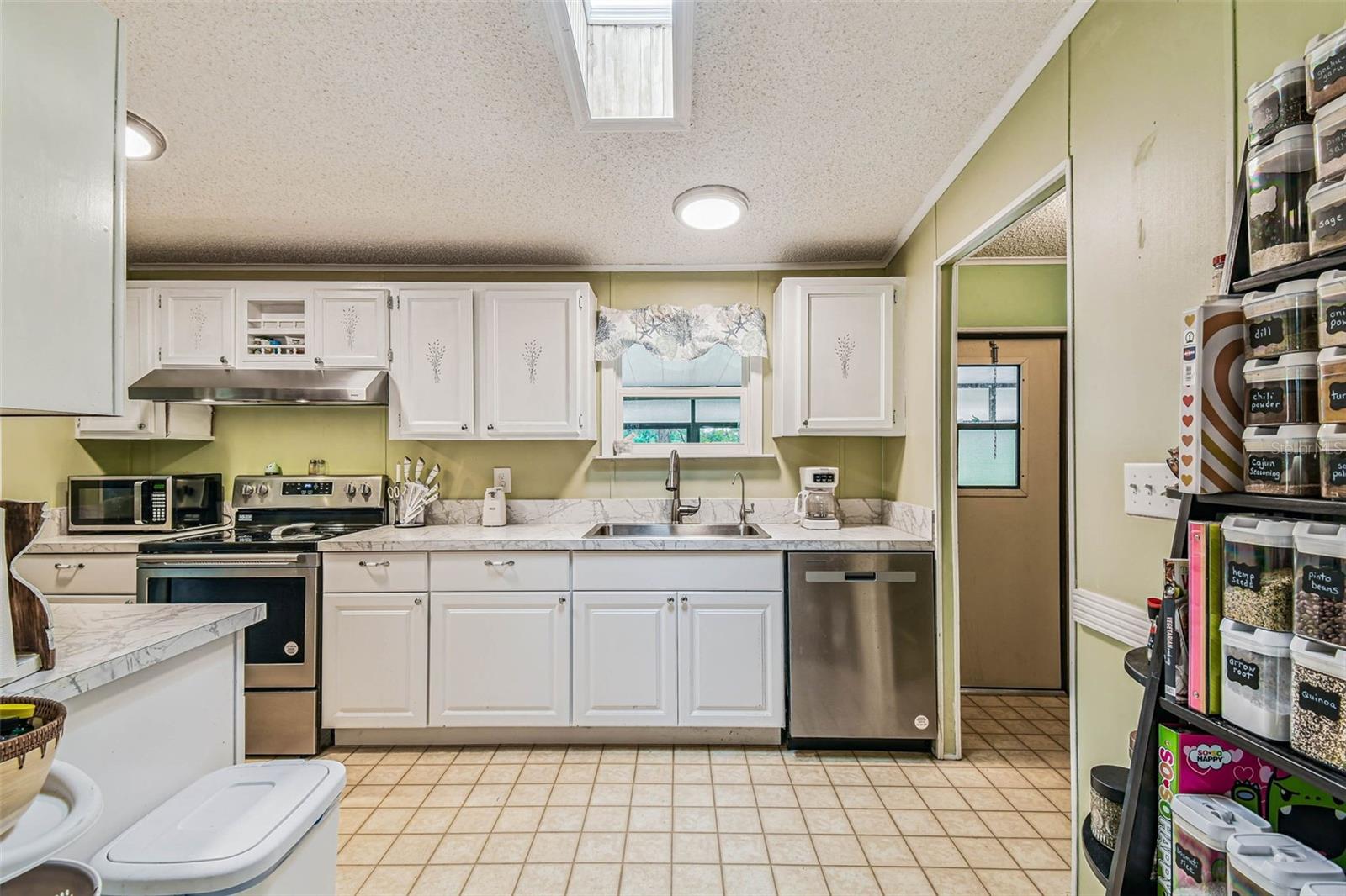 LIV ACRES UNREC SUB - Residential