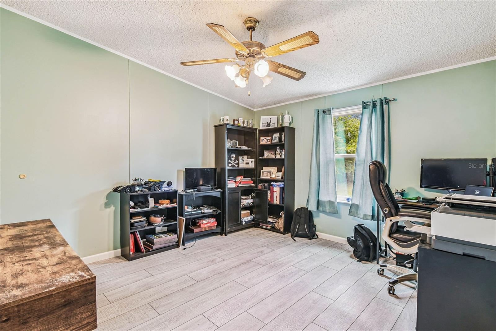 LIV ACRES UNREC SUB - Residential