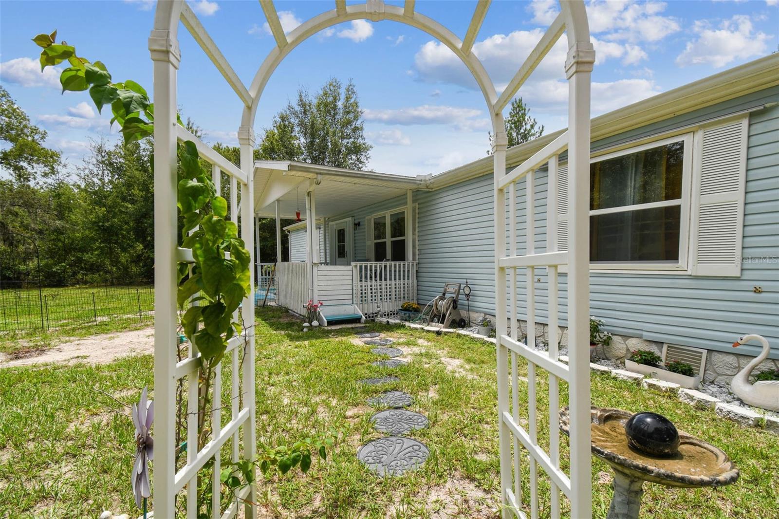 LIV ACRES UNREC SUB - Residential