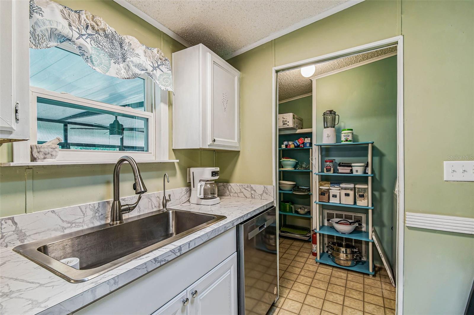 LIV ACRES UNREC SUB - Residential