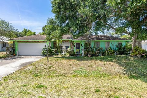 Photo of 194 Del Monte Road, Sebastian, FL 32958 (MLS # TB8506657)