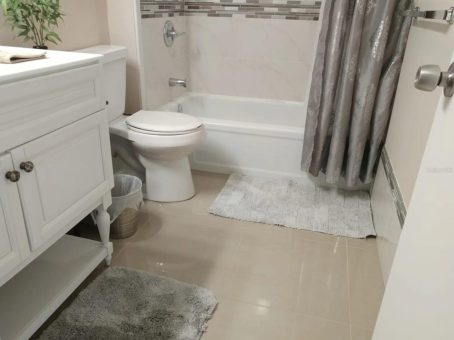 ALHAMBRA CLUB CONDO - Residential