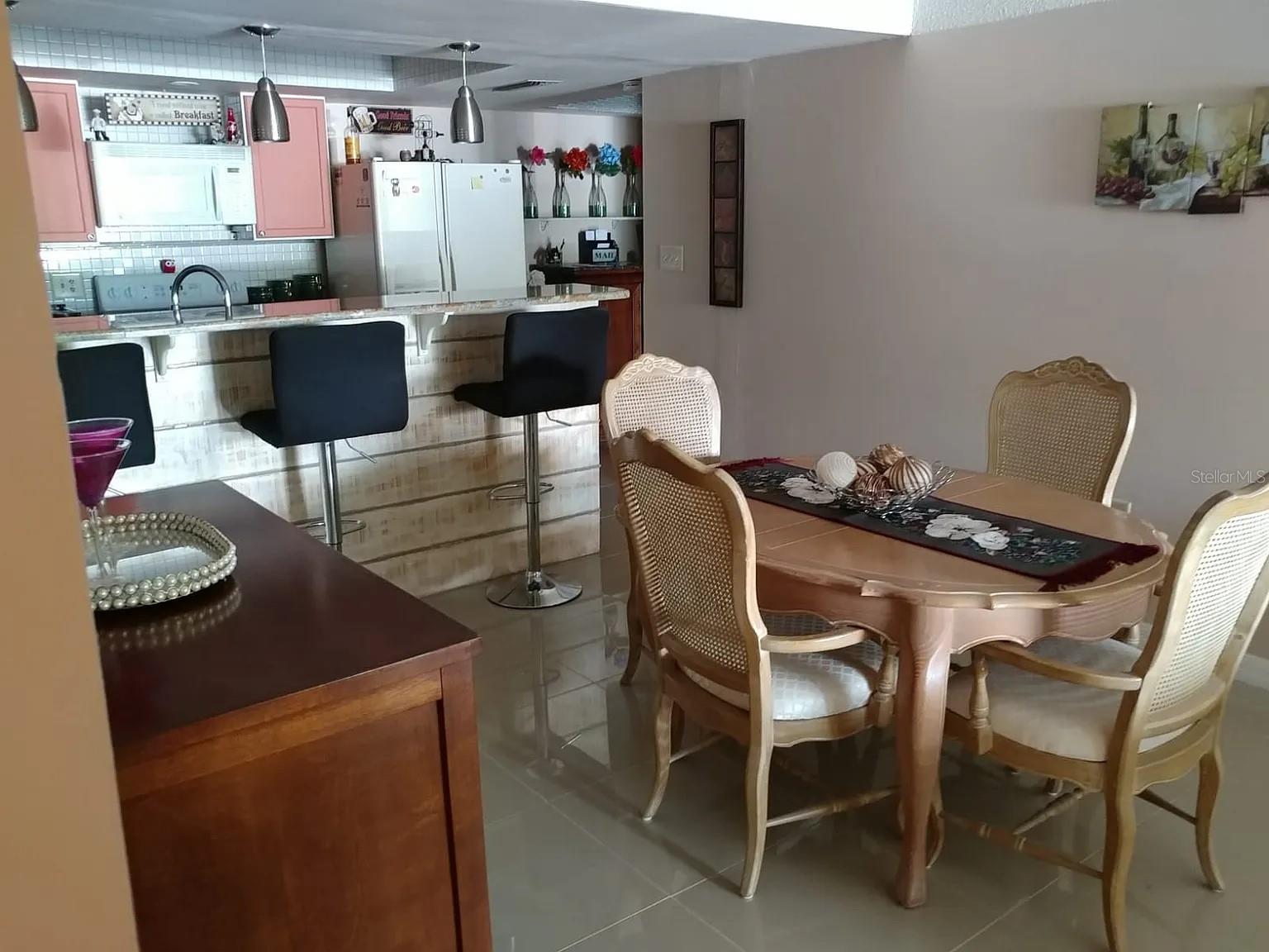 ALHAMBRA CLUB CONDO - Residential