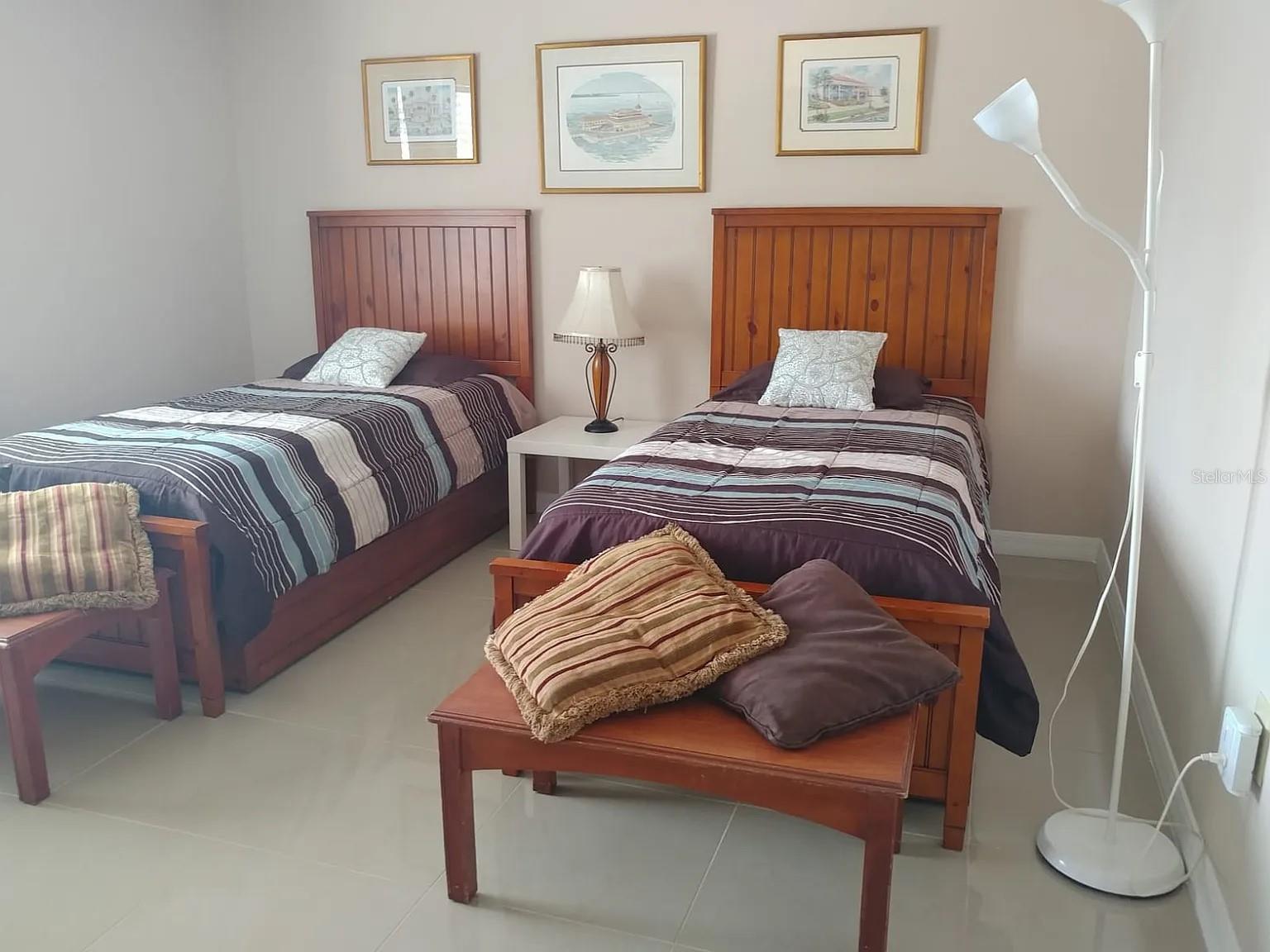 ALHAMBRA CLUB CONDO - Residential