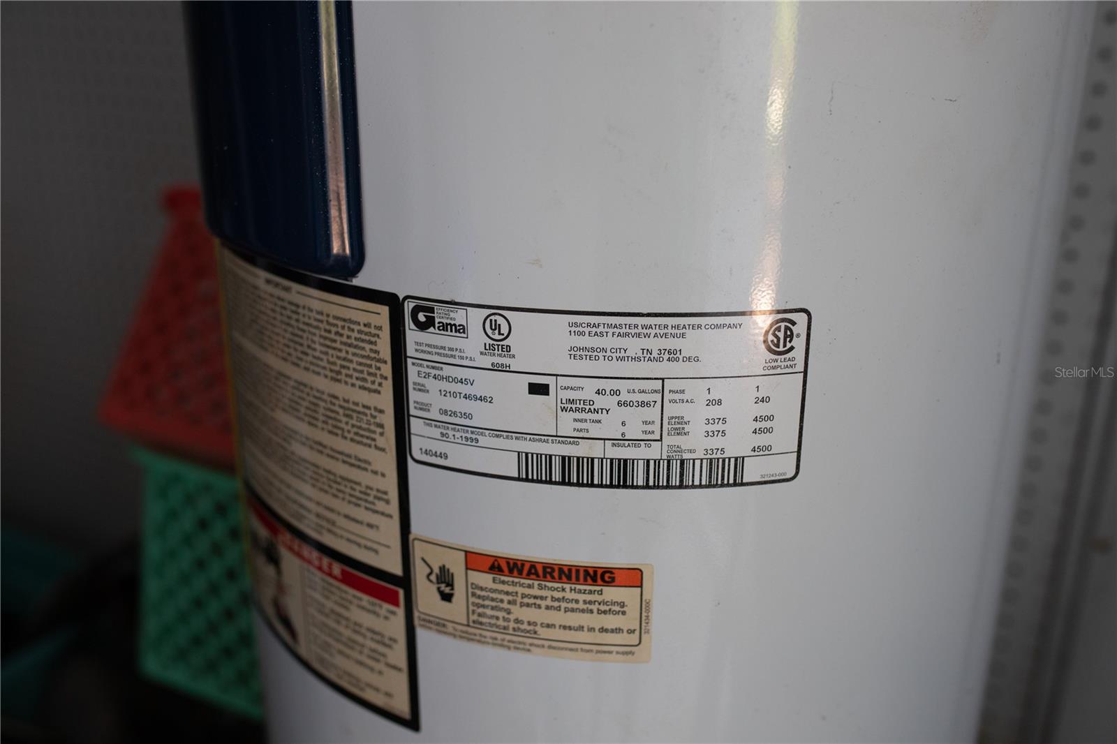 WOODS & LAKES - Residential