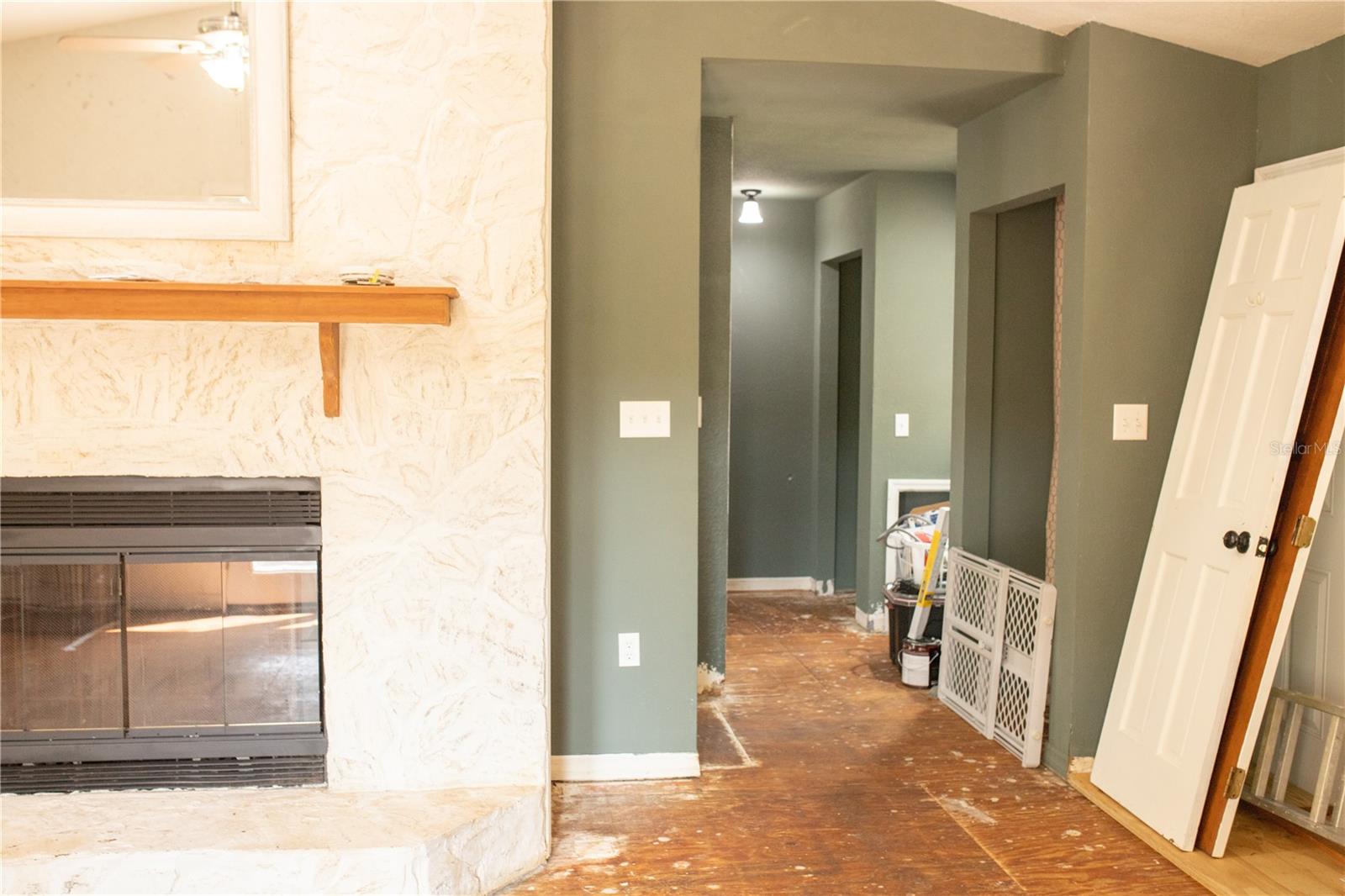 WOODS & LAKES - Residential