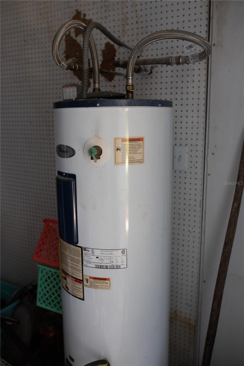 WOODS & LAKES - Residential