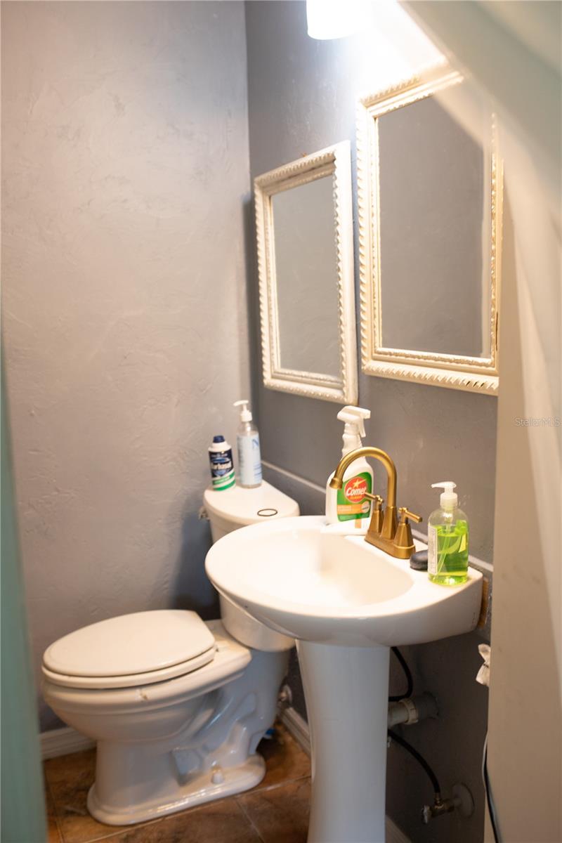 WOODS & LAKES - Residential