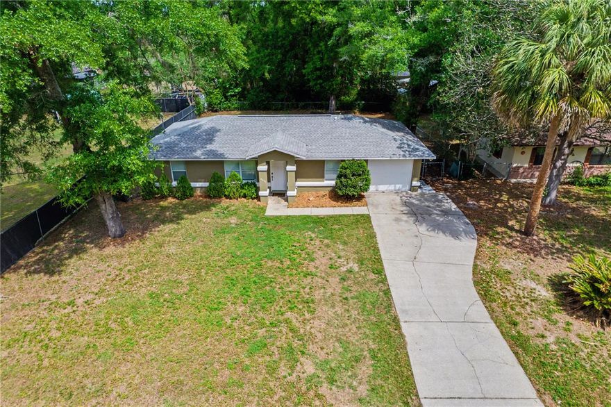 Come and see this beautiful 3 bedroom, 2 bathroom in Ocala just minutes from WEC and close to many local shopping centers.  This house has a roof from 2018.  Well pump is new.