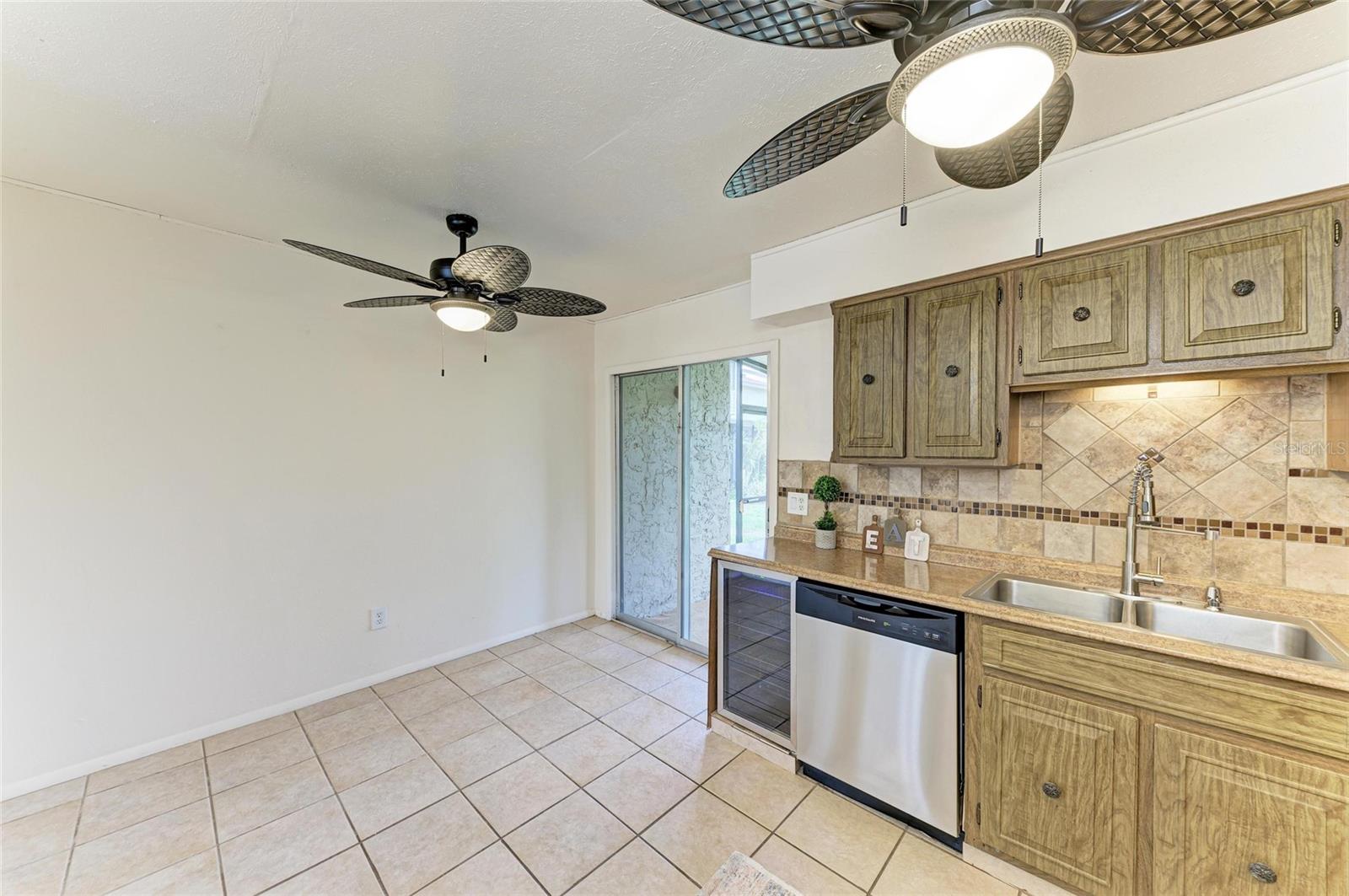 HIDDEN HOLLOW - Residential