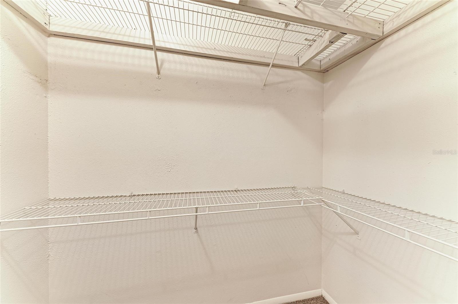 HIDDEN HOLLOW - Residential