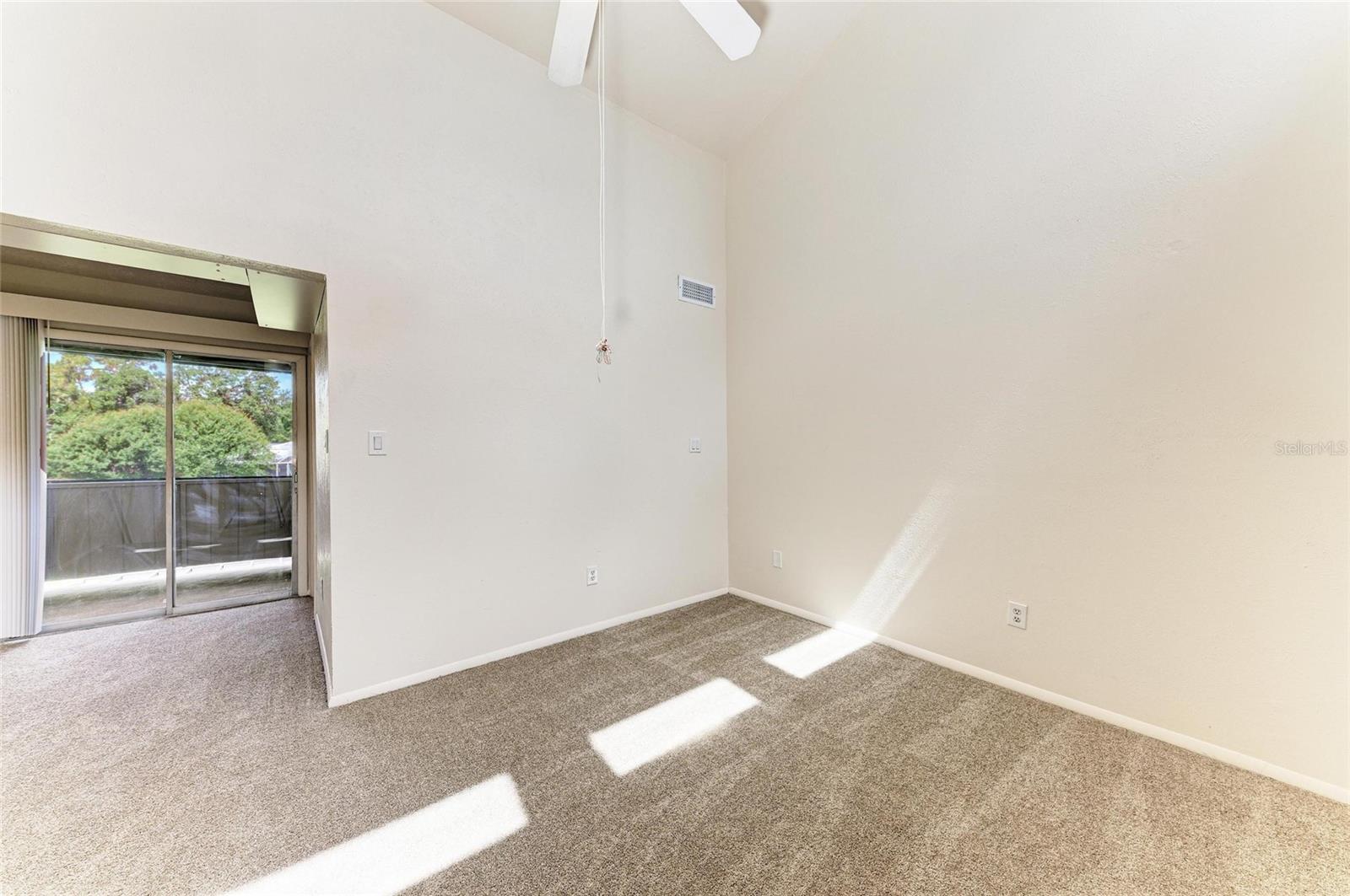 HIDDEN HOLLOW - Residential