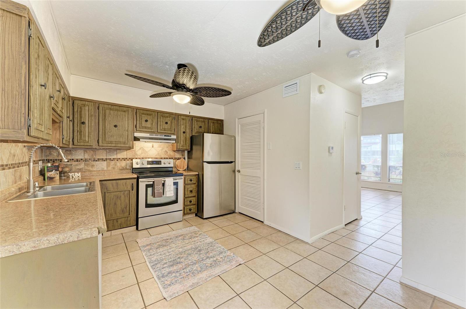 HIDDEN HOLLOW - Residential