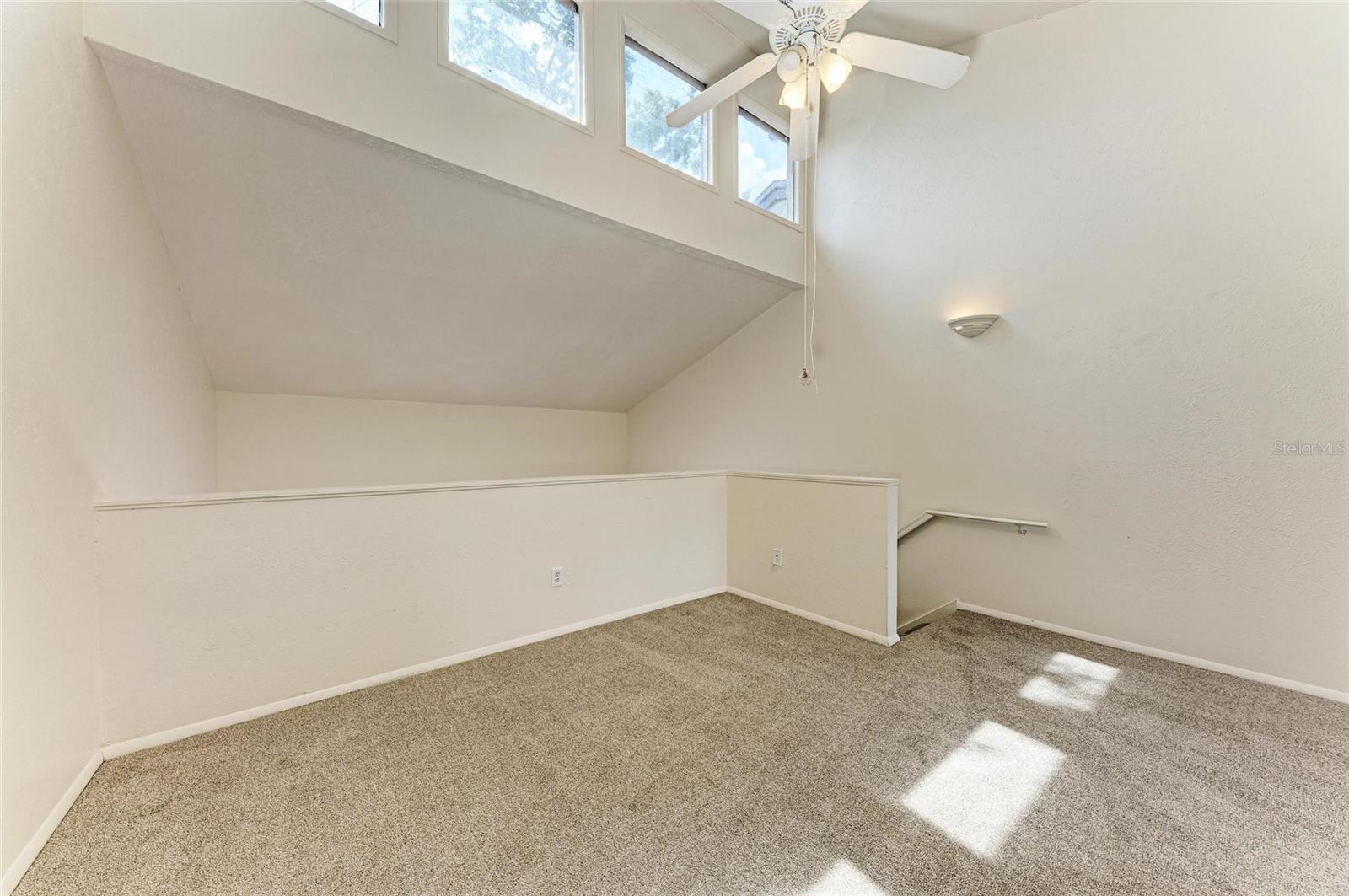 HIDDEN HOLLOW - Residential