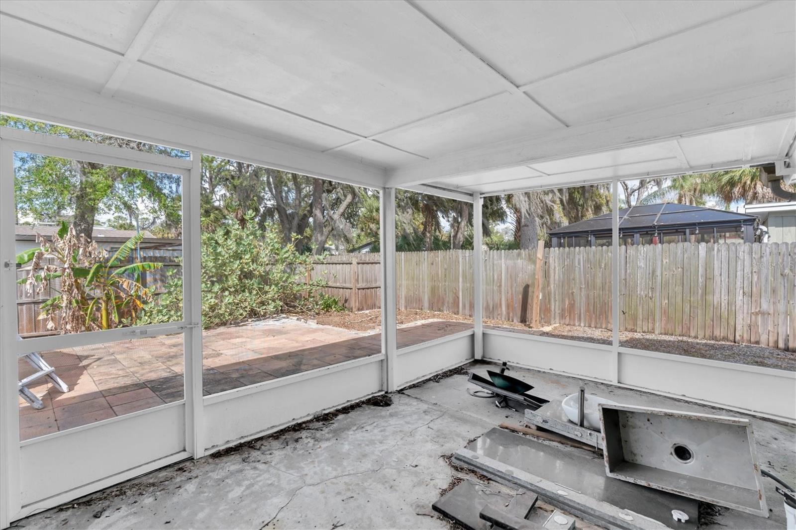 BAY PARK ESTATES - Residential