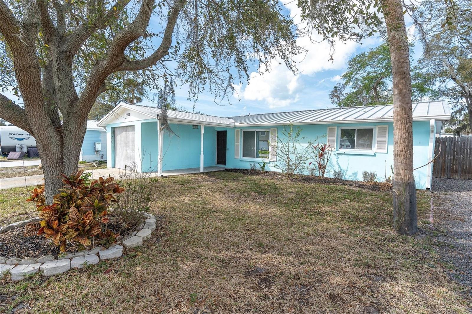 BAY PARK ESTATES - Residential